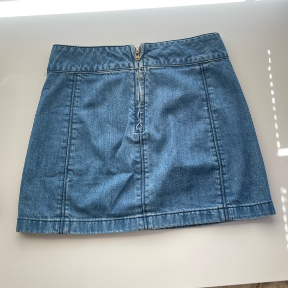Free People Mini Denim Y2K Skirt Size 6 Blue Jean Seam Front Zip Up - Picture 4 of 8